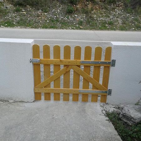 Apartment Tara Nečujam Exterior foto