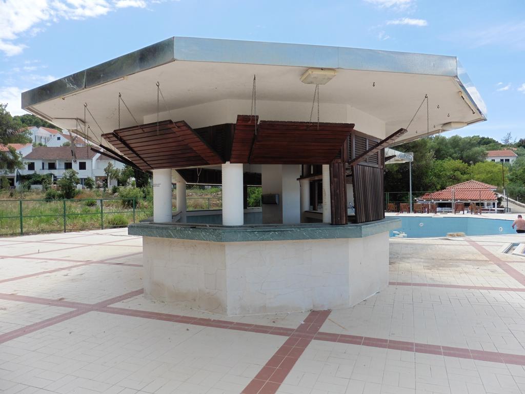 Apartment Tara Nečujam Exterior foto
